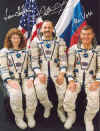 ISS_Expedition_2_Autographs.jpg (27667 bytes)
