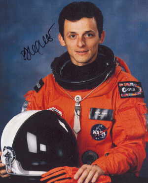 Pedro Duque Autographs